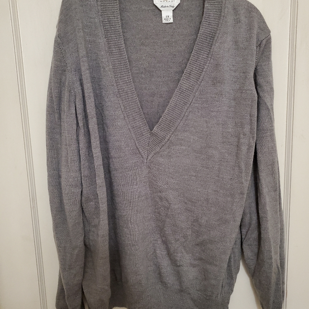 2X 100% wool sweater